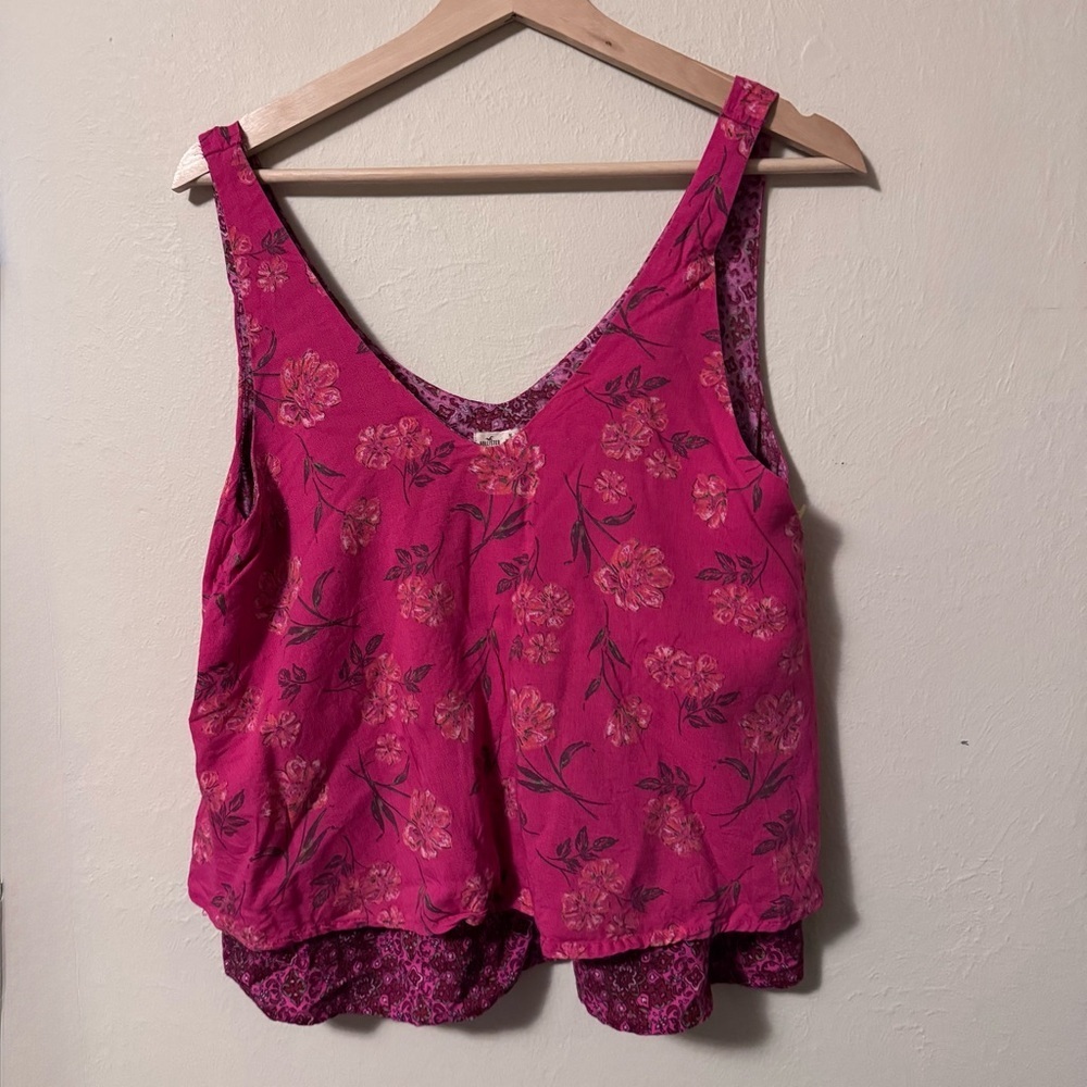 Hollister layered floral print flowy tank Size Medium